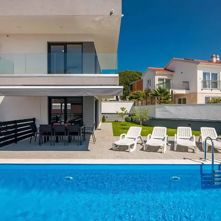 In Kremenici - Insel Krk 43326 Villa *